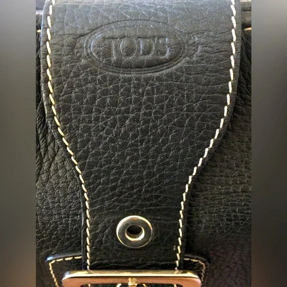 Tod’s Leather Weekender Shoulder Bag Large - Picture 4 of 10